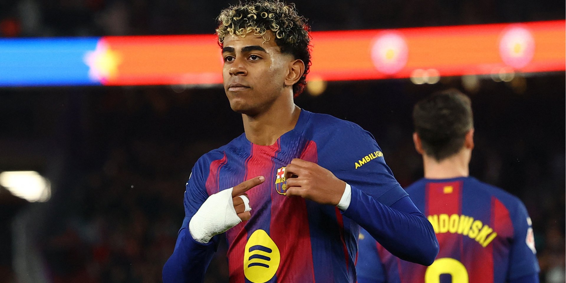 В 18 лет Ламин Ямаль является одним из лучших игроков текущего состава Барселоны (Фото: REUTERS/Альберт Геа)