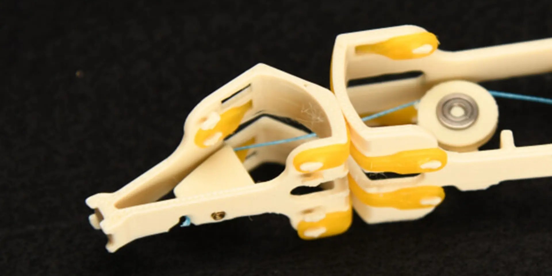 Традиционные роликовые суставы имеют простую круглую форму (Фото: Harvard SEAS)