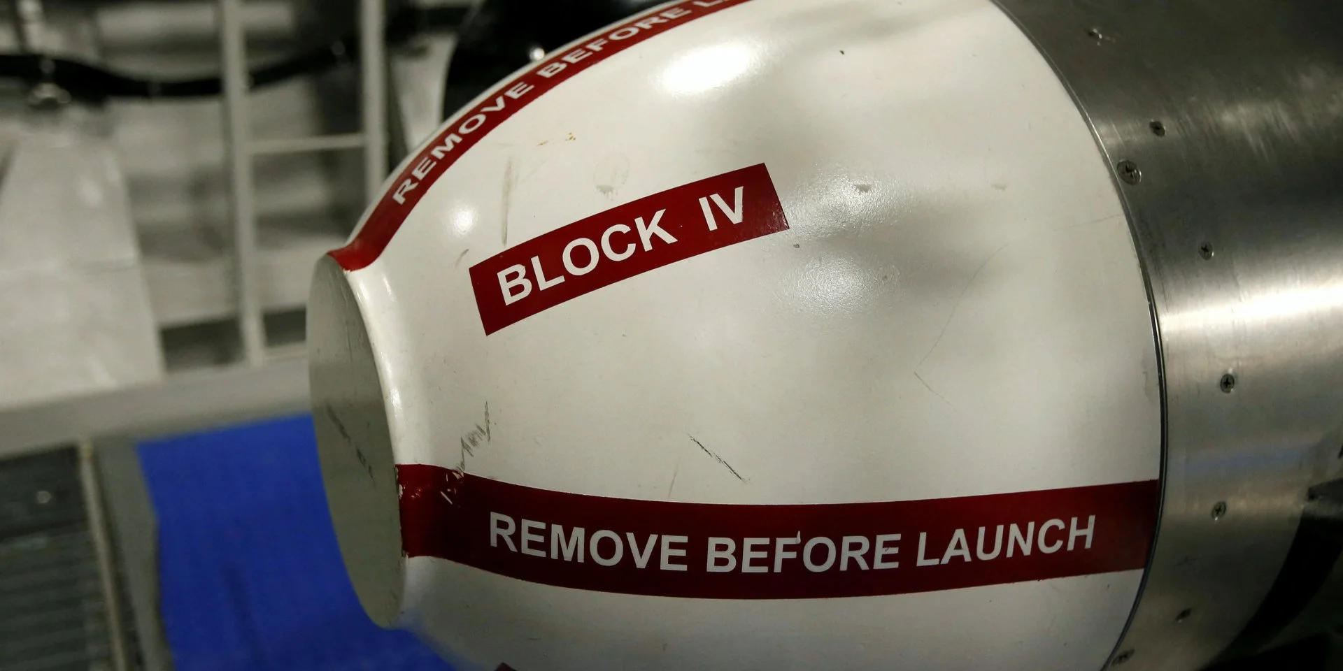 A mock-up of a Tomahawk land-attack missile on board the submarine HMS Artful, March 13, 2014 (Photo: REUTERS/Phil Noble)