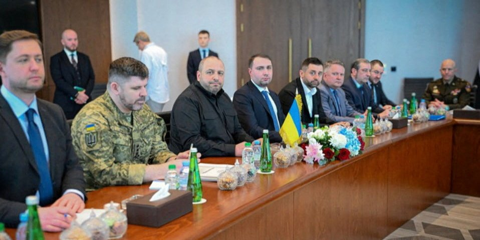 Ukrainian delegation in Abu Dhabi, UAE, Feb. 4 (Photo: UAE Ministry of Foreign Affairs/Handout via REUTERS)