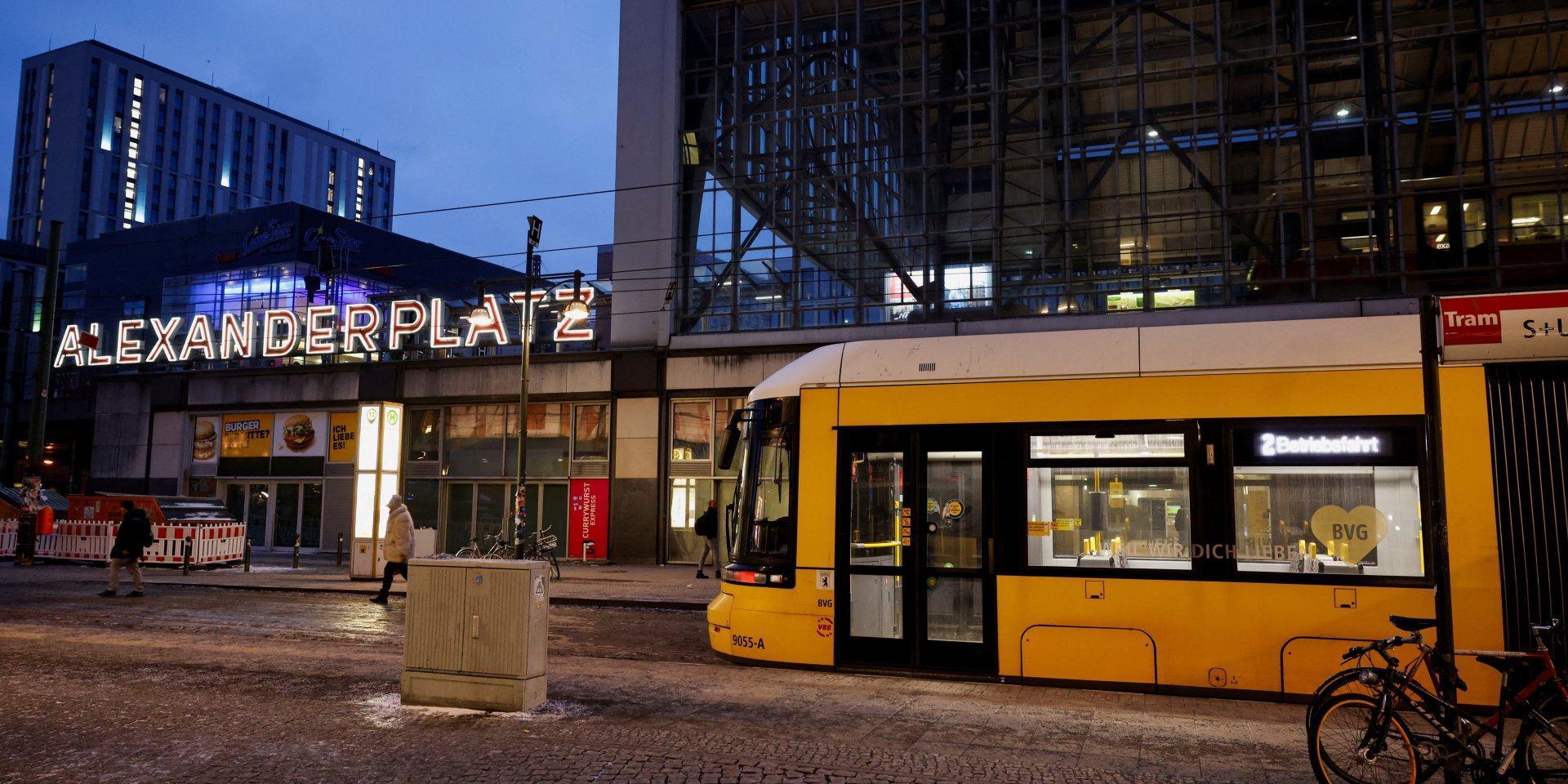 Most Germans now favor more aid to Ukraine, poll shows