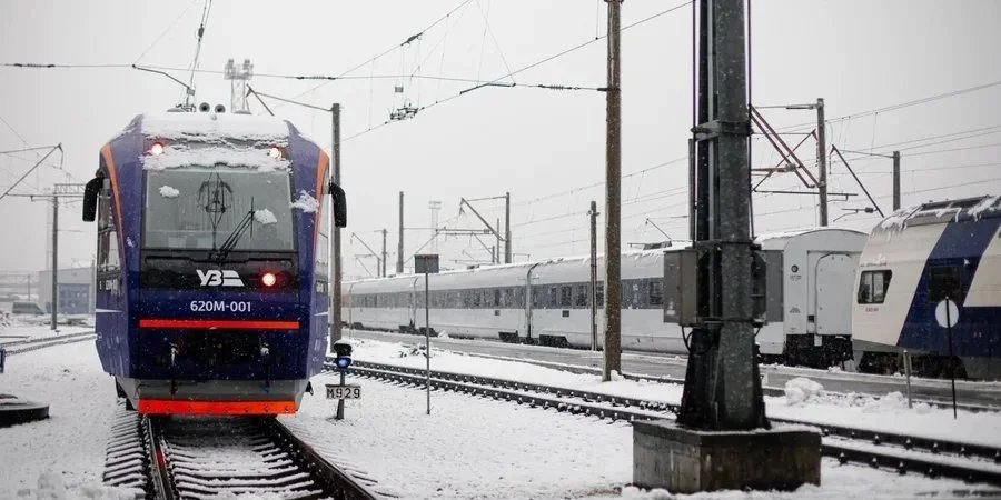 Russian strike hits Chernihiv Oblast railway, cancels trains