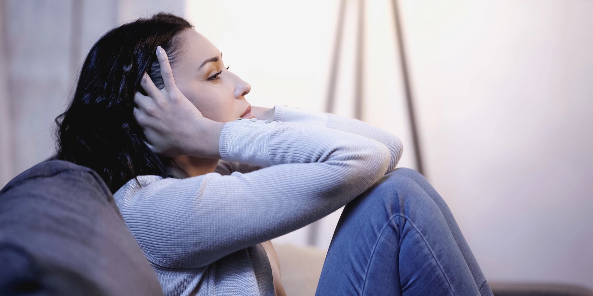 Ольга Духніч: «Невизнана вразливість дистанціює нас від самих себе, своїх почуттів та емоцій» (Фото: RostyslavOleksin/Depositphotos)