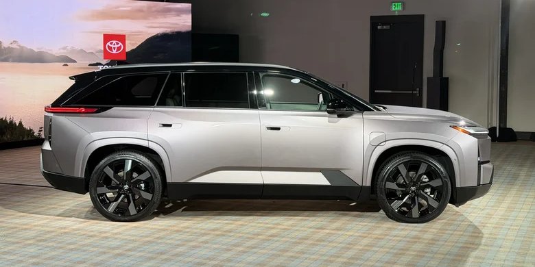 Toyota Highlander 2027 (Фото: Daniel Golson/Jalopnik)