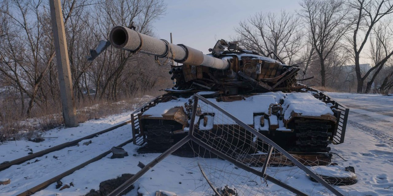 Destroyed military equipment in the frontline town of Druzhkivka, Donetsk Oblast (Photo: 93rd Kholodnyi Yar Mechanized Brigade / Telegram)