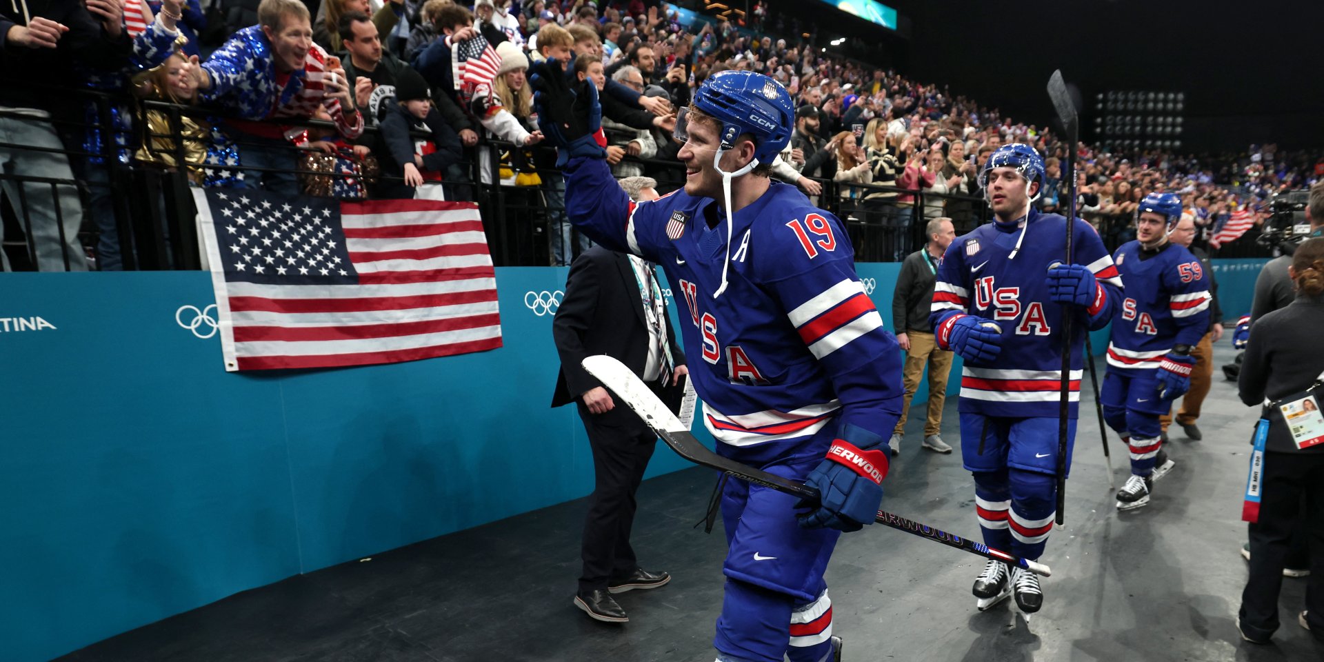 Сборная США — фаворит полуфинала (Фото: REUTERS/Mike Segar)