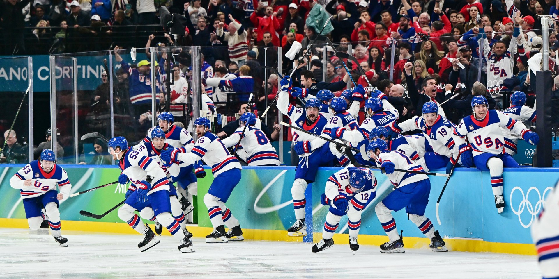 Сборная США выиграла Олимпийские игры (Фото: REUTERS/Marton Monus)