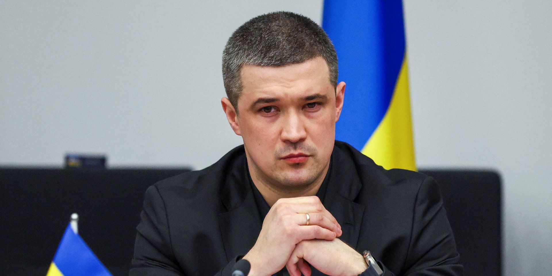 Михайло Федоров також працюватиме над збільшенням кількості контрактників в армії, розповів Федір Веніславський (Фото: REUTERS/Tom Nicholson)