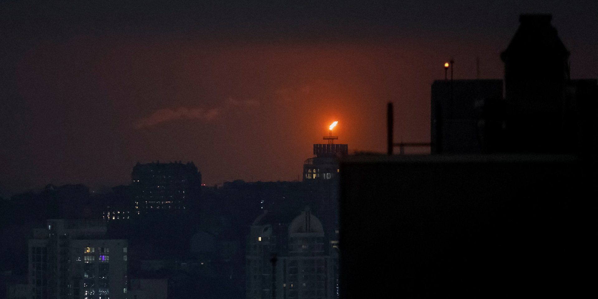 Kyiv air raid, Feb. 26 (Photo: REUTERS/Gleb Garanich)