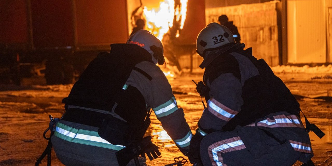 As a result of the Russian strike on the facility, the equipment was depressurized (Photo: Department of the State Emergency Service in Kharkiv Oblast)