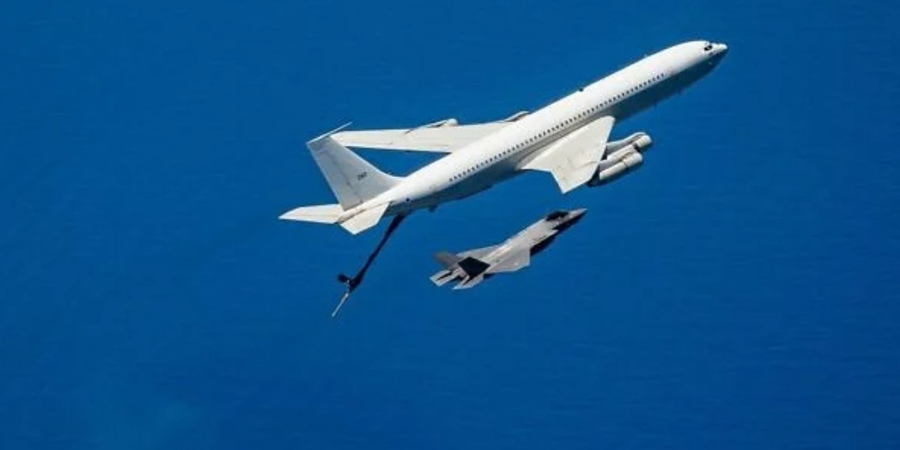 F-35 fighter jet and Boeing 707 refueling aircraft of the Israeli Air Force (Photo: Israel Defense Forces)