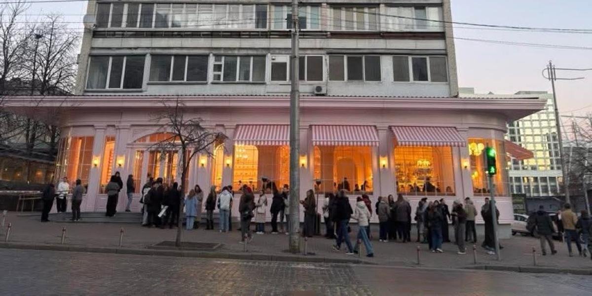 Нова кондитерська Namelaka у Києві (Фото: facebook/vsevolod.polishchuk)