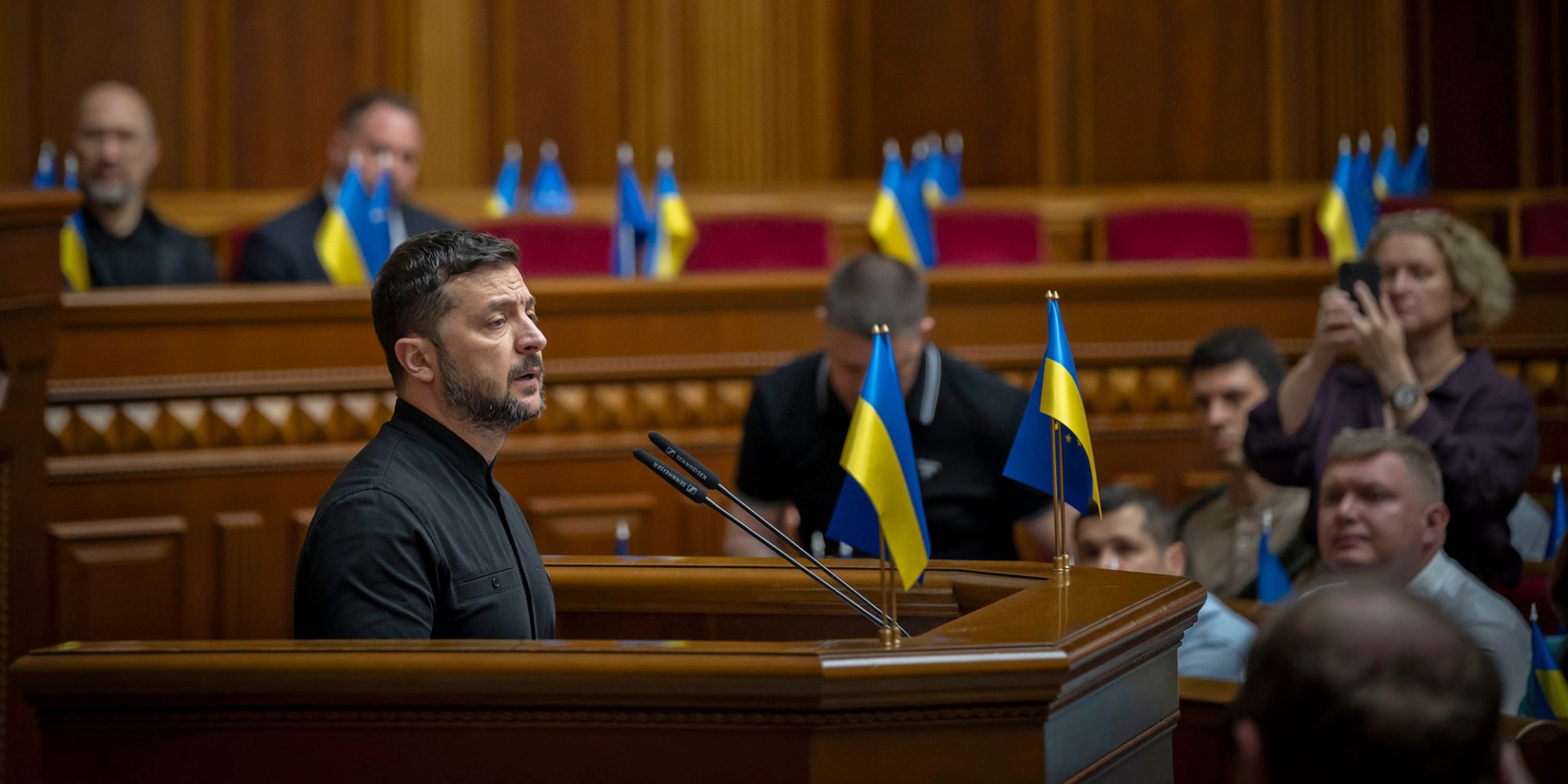 NV проаналізував, як депутати саботують ідеї Кабміну та обурили Зеленського (Фото: пресслужба Офісу президента)