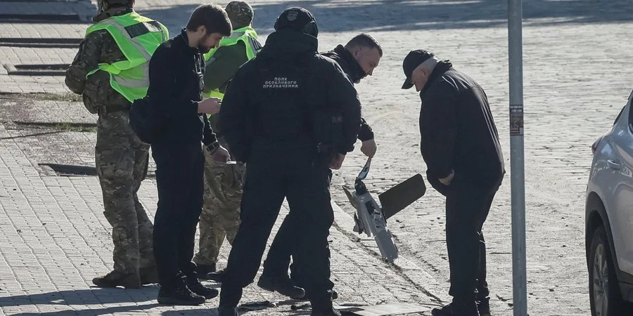AI-powered Lancet debris that fell in central Kyiv several metres from the Independence Monument (Photo: REUTERS/Gleb Garanich)
