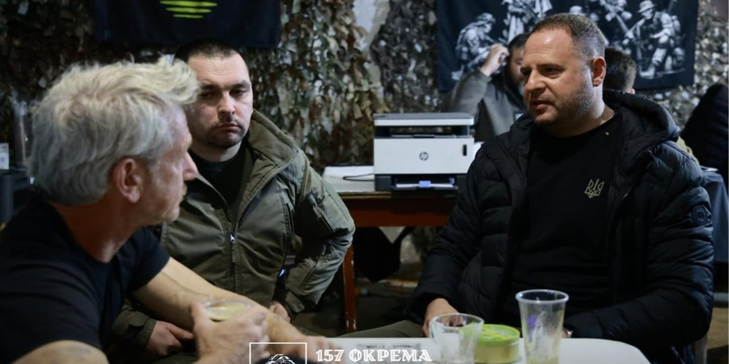 Sean Penn (left), Andriy Yermak (right) (Photo: 157th Mechanized Brigade / Facebook)