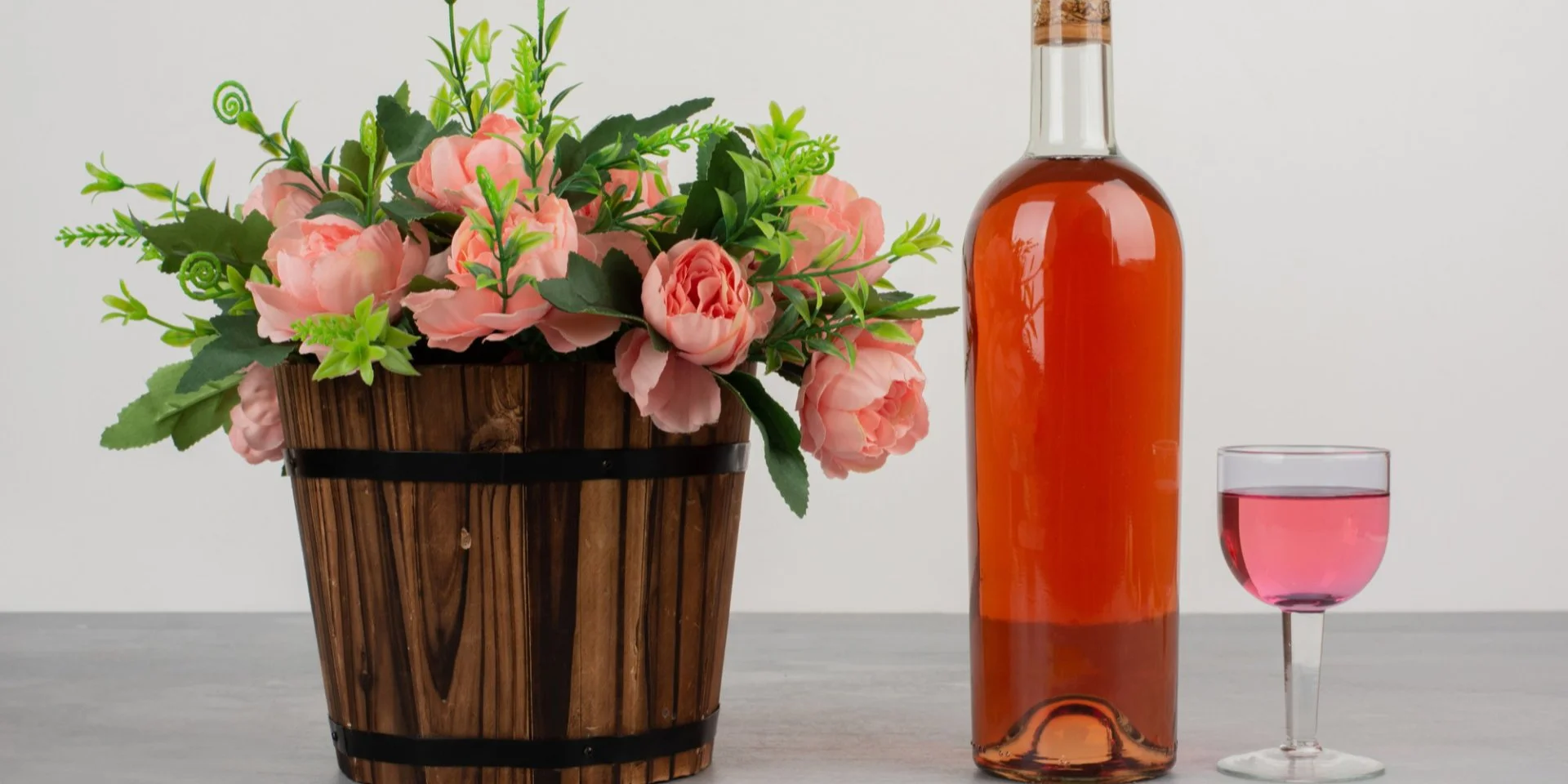 Украинские и импортные. 12 розовых вин на весну, которые точно стоит купить