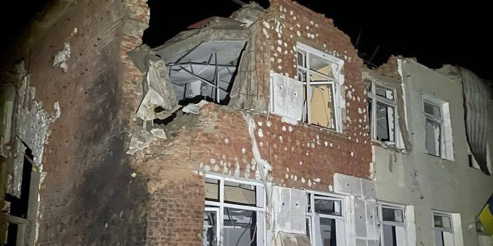 Aftermath of a Russian drone strike at Lyceum in Chernihiv Oblast (Photo: Chernihiv Oblast Military Administration)