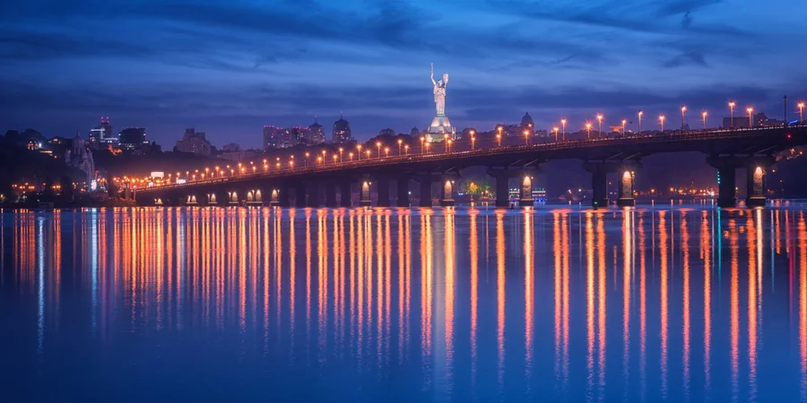 «Повна відповідальність Києва». У Мінрозвитку відхрестились від мосту Патона