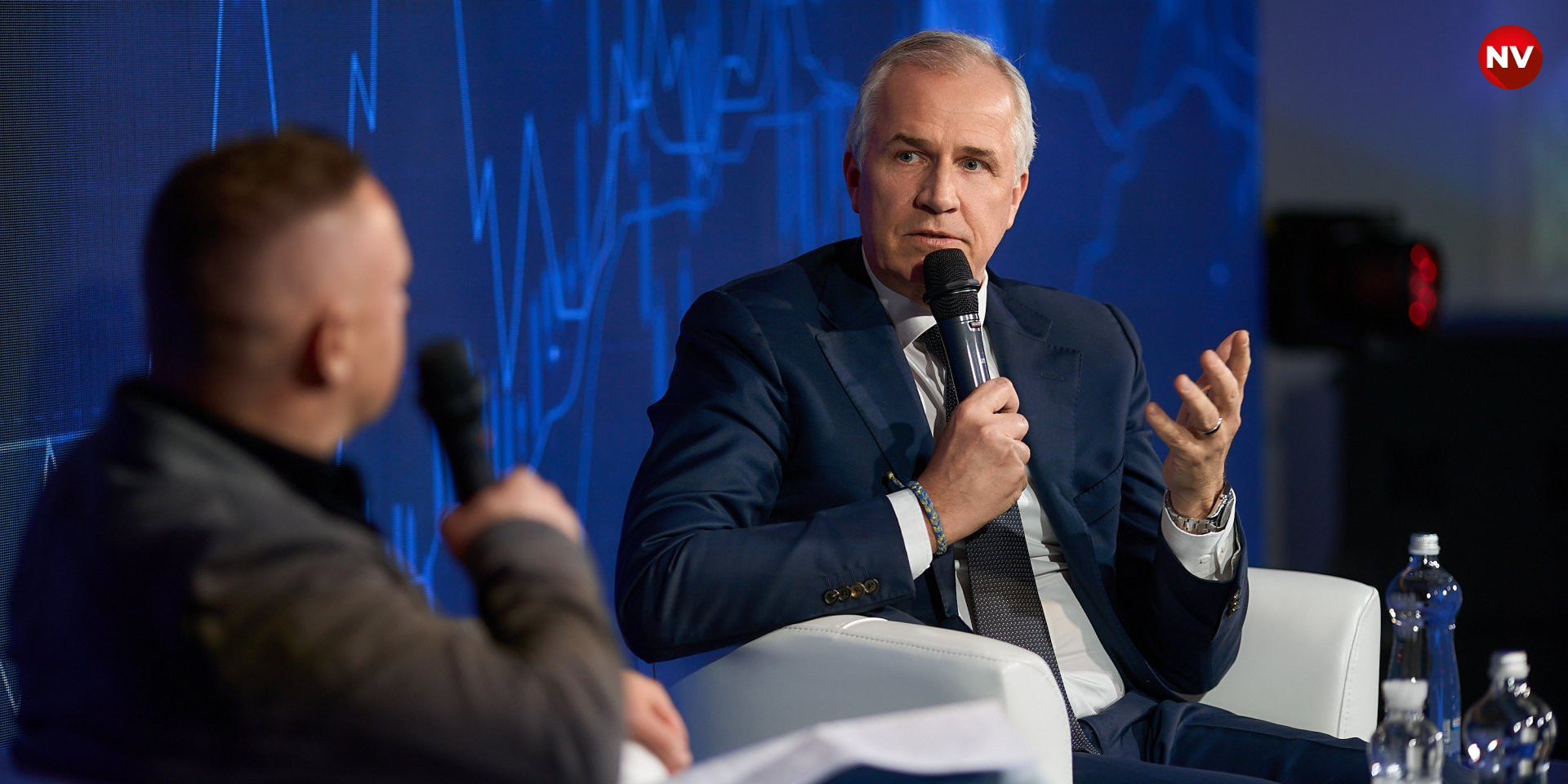 Люди інвестують свої заощадження тоді, коли вірять, що фінансова система є стабільною, каже Бьоркнерт (Фото: NV)