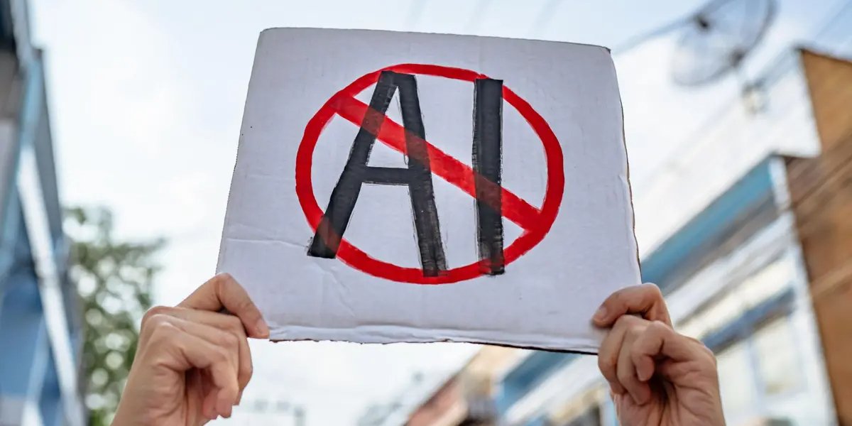 Рух за створення систем сертифікації без штучного інтелекту з’явився після того, як інструменти ШІ стали використовувати для заміни людської праці та творчості в низці галузей (Фото: Getty)