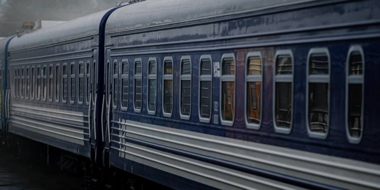 На&nbsp;Полтавщині більшість поїздів відстають від графіка на&nbsp;годину і більше (Фото: Укрзалізниця / Telegram)