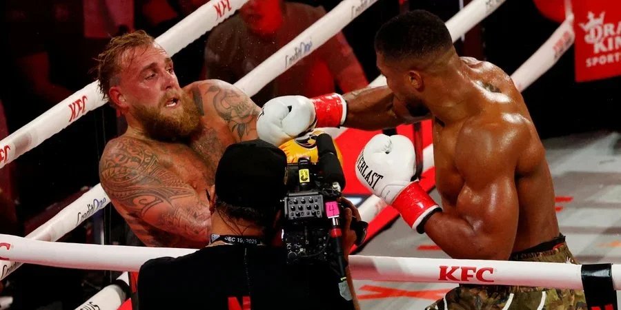 «Боится опозориться»: Джейк Пол пригрозил нокаутом экс-чемпиону UFC