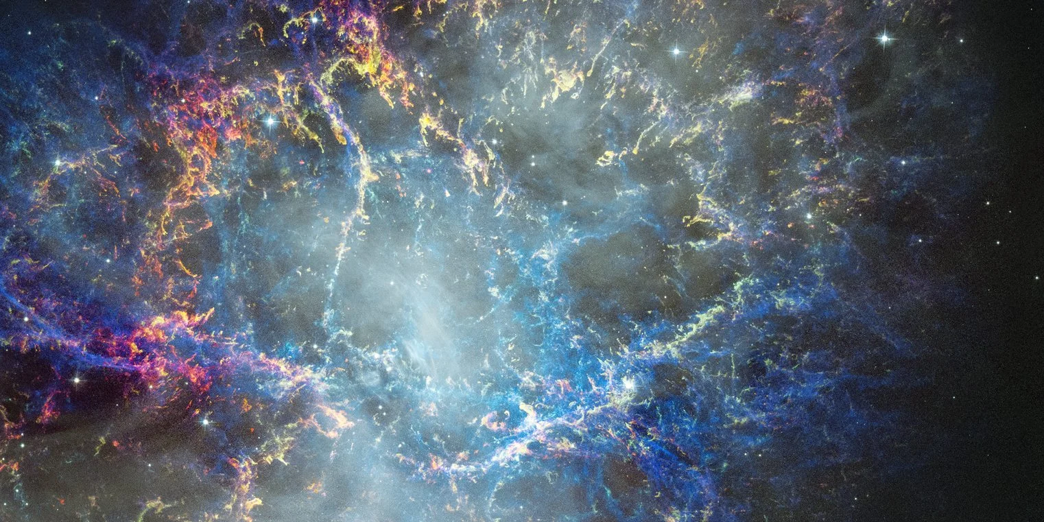 Эволюция после взрыва. Телескоп NASA показал изменения в Крабовидной туманности за 25 лет — фото