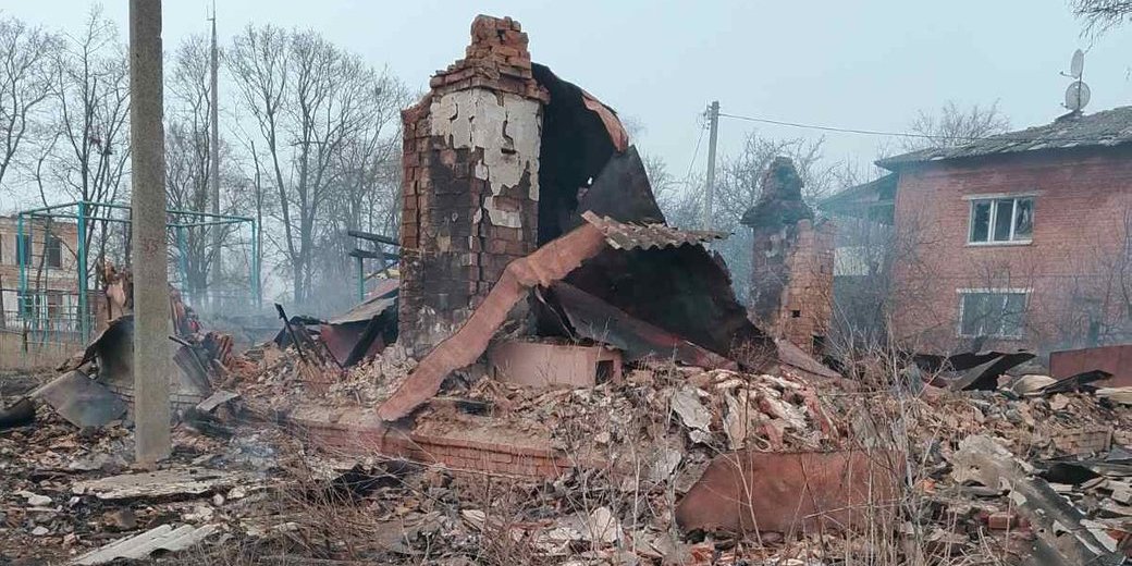 Зруйнований виставковий центр Гетьманського національного природного парку (Фото: Газета Ворскла)