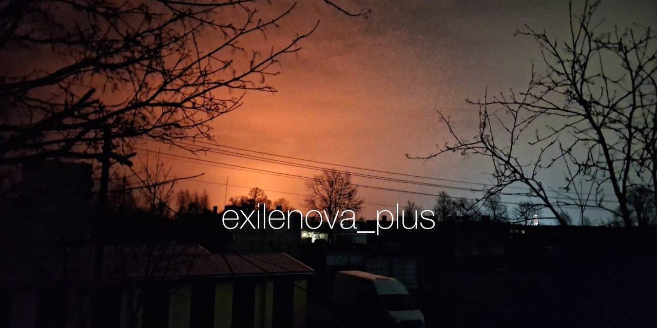 Пожежа в Ленінградській області у ніч проти 25 березня (Фото: Exilenova+/Telegram)