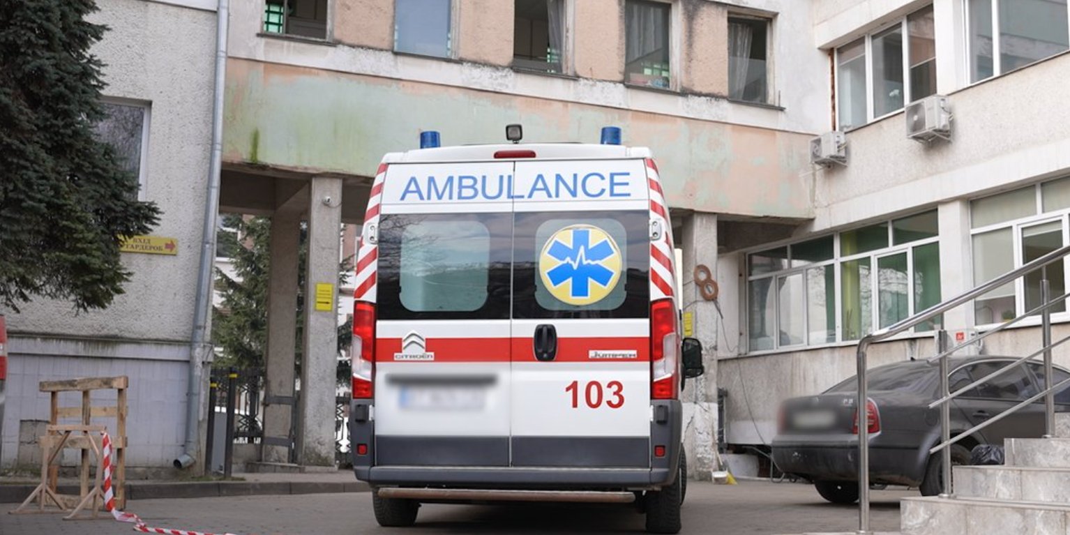 Івано-Франківський обласний пологовий будинок після атаки РФ 24 березня (Фото: Суспільне Івано-Франківськ)