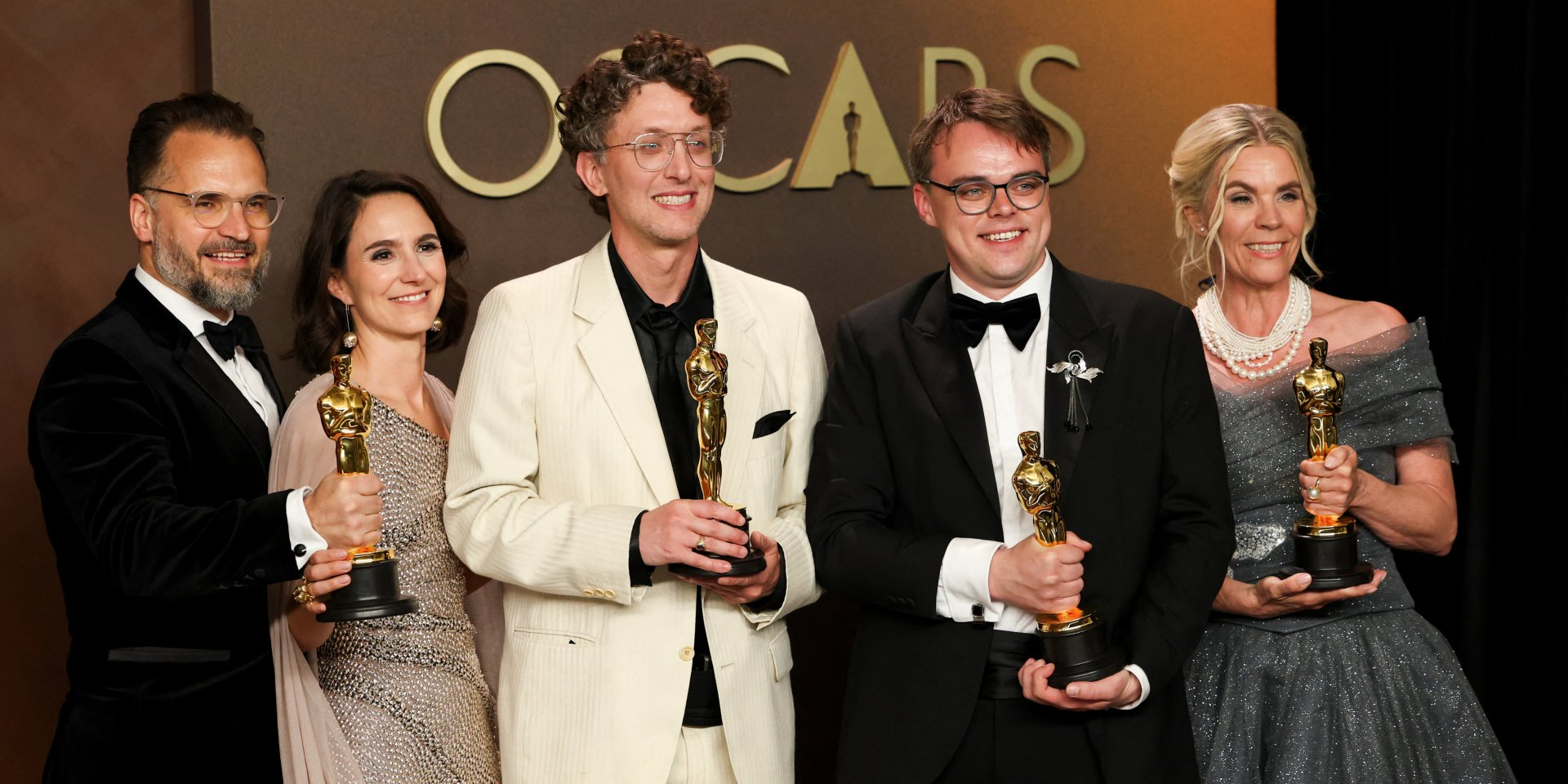 The cast and crew of the film Mr. Nobody Against Putin at the Oscars (Photo: EUTERS/Mario Anzuoni)