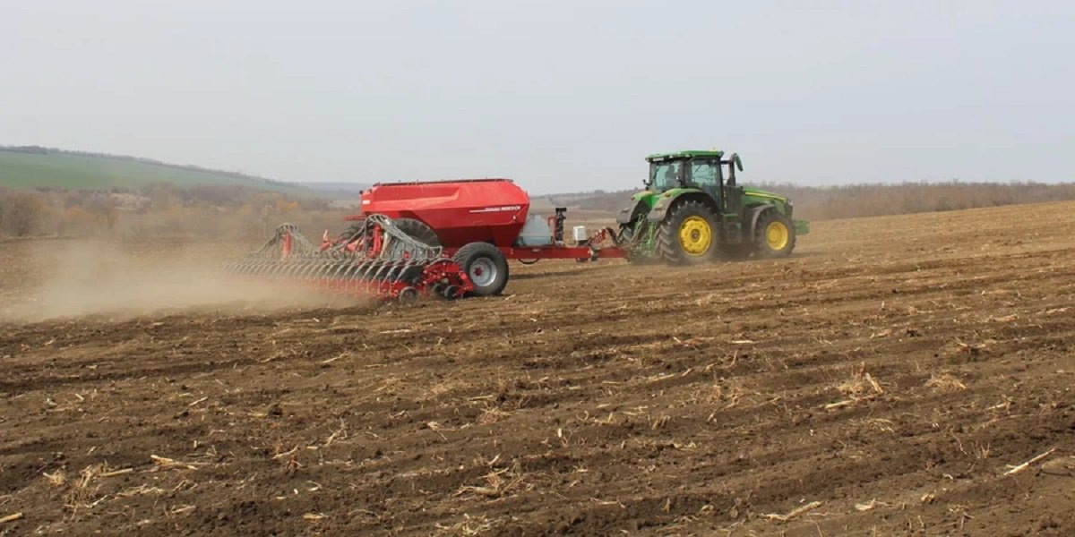 Власть продолжила программу поддержки украинских фермеров — кто и на что может получить деньги