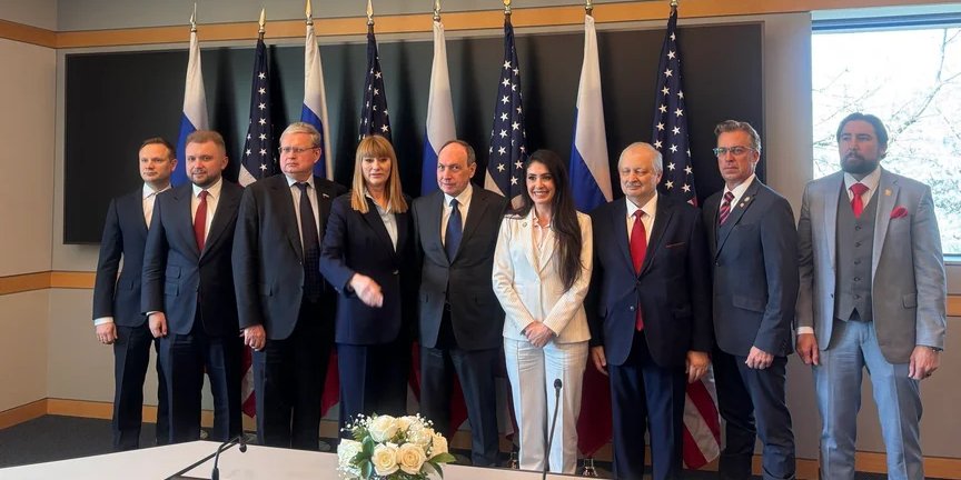 «Как будто визит Третьего рейха». В Конгрессе США возмутились визитом российской делегации в Капитолий