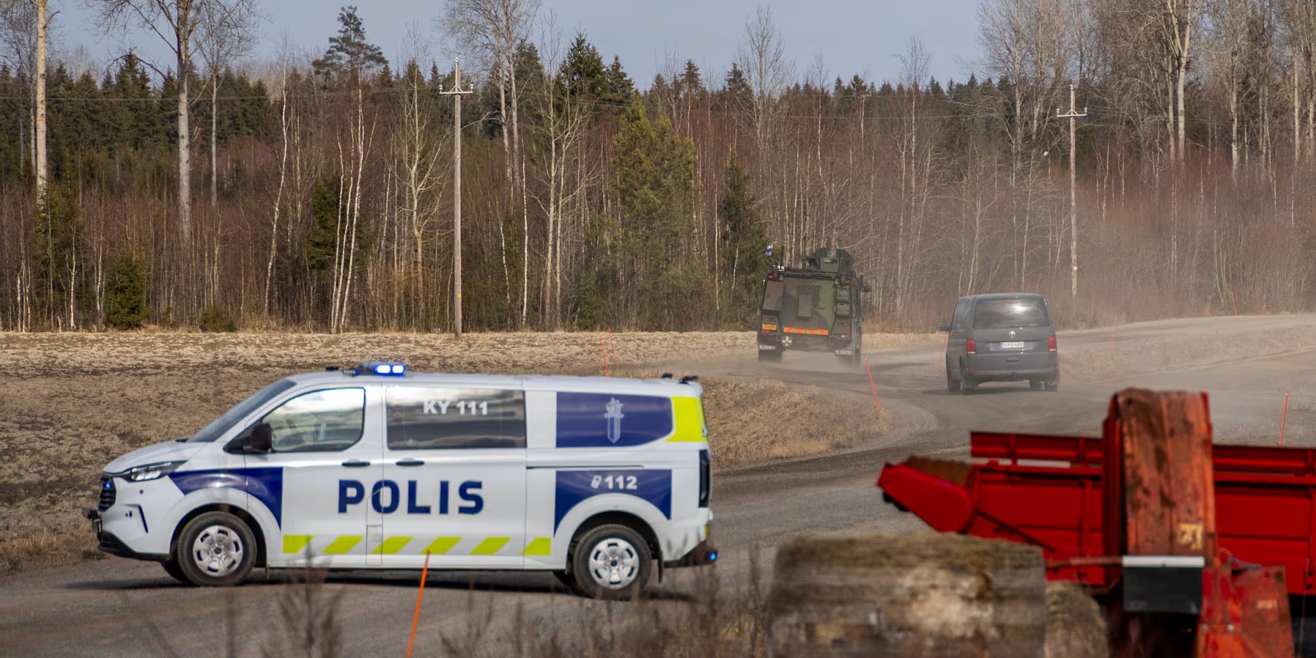 A police vehicle near the site where one of the drones crashed (Photo: Antro Valo / Yle)