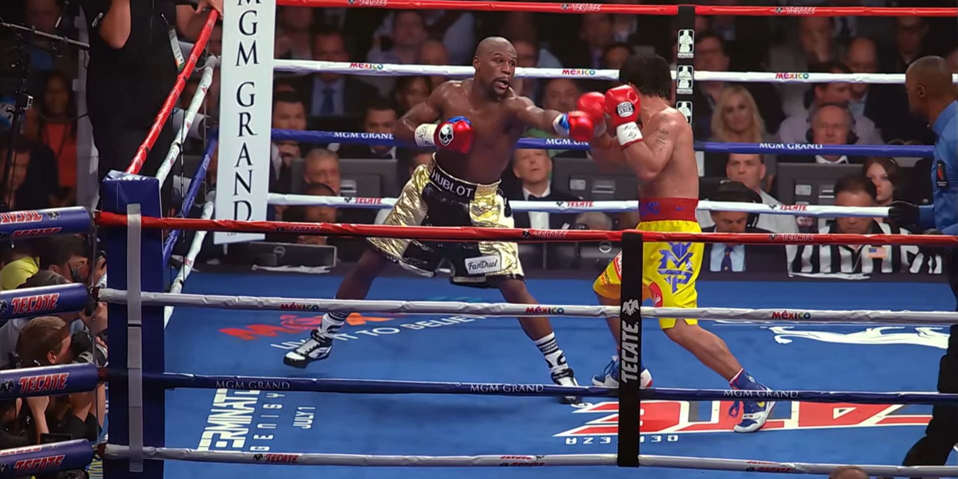 В 2015 году Мейвезер победил Пакьяо единогласным решением судей (Фото: Top Rank Boxing)