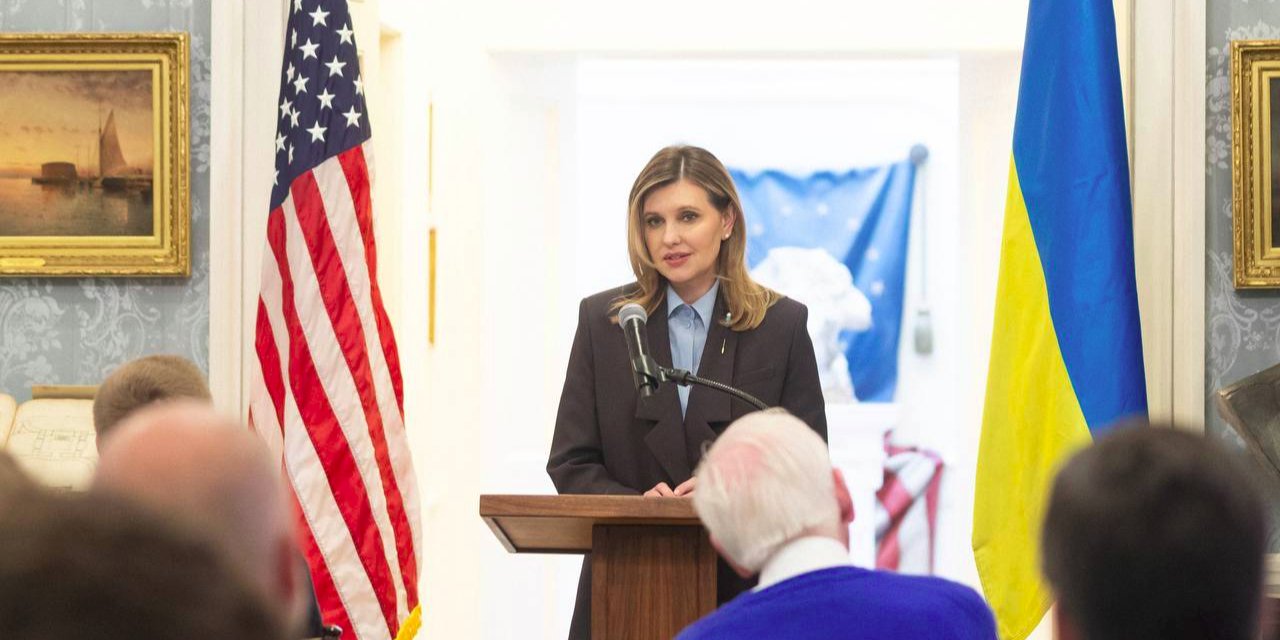 Дипломатка рассказала о визите Елены Зеленской в США по приглашению Мелании Трамп