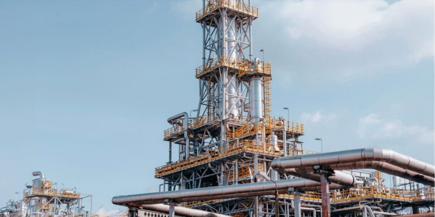 Oil refining (Photo: Jakub Pabis / energiesmedia)