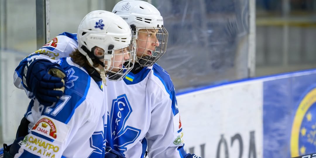 Сокол одержал вторую победу над Кременчугом в финале чемпионата Украины по хоккею и уверенно повел в серии — видео