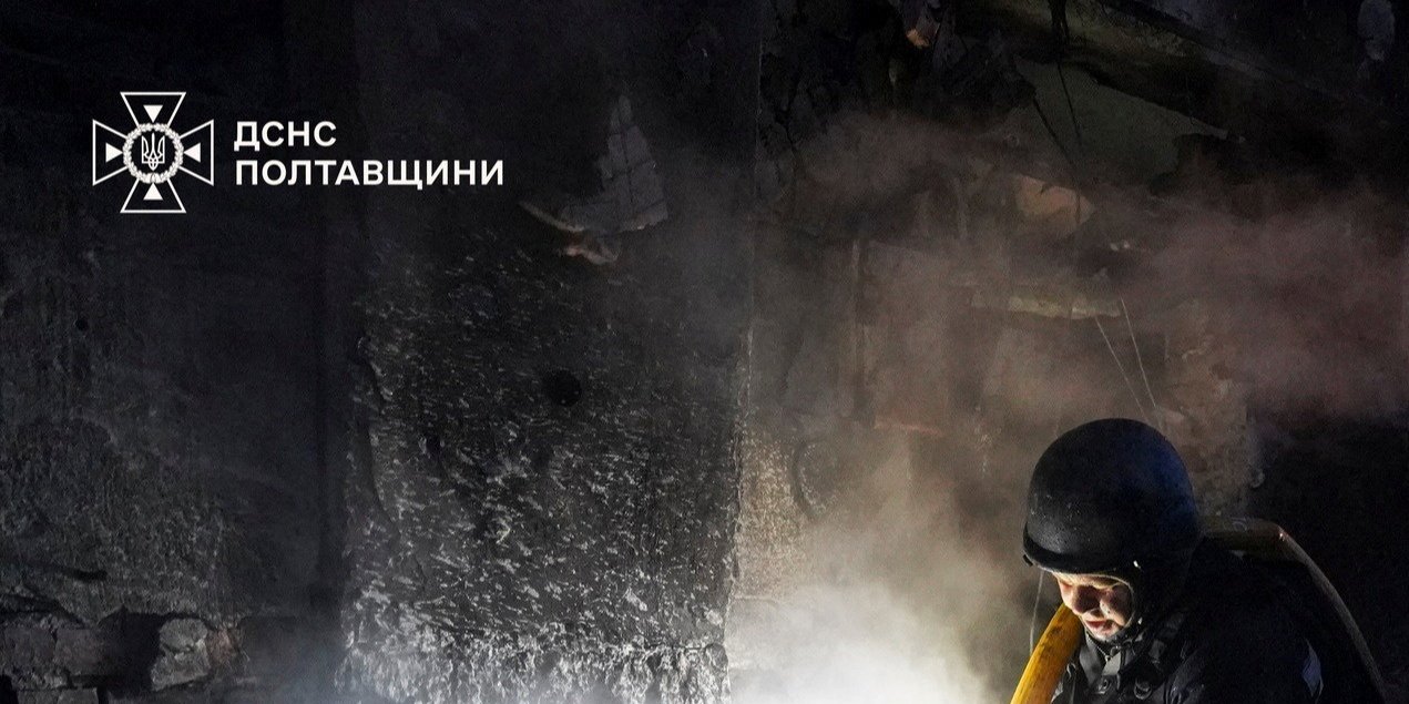 Россия массированно атаковала Полтаву дронами: поврежден дом, погиб человек, среди пострадавших — ребенок