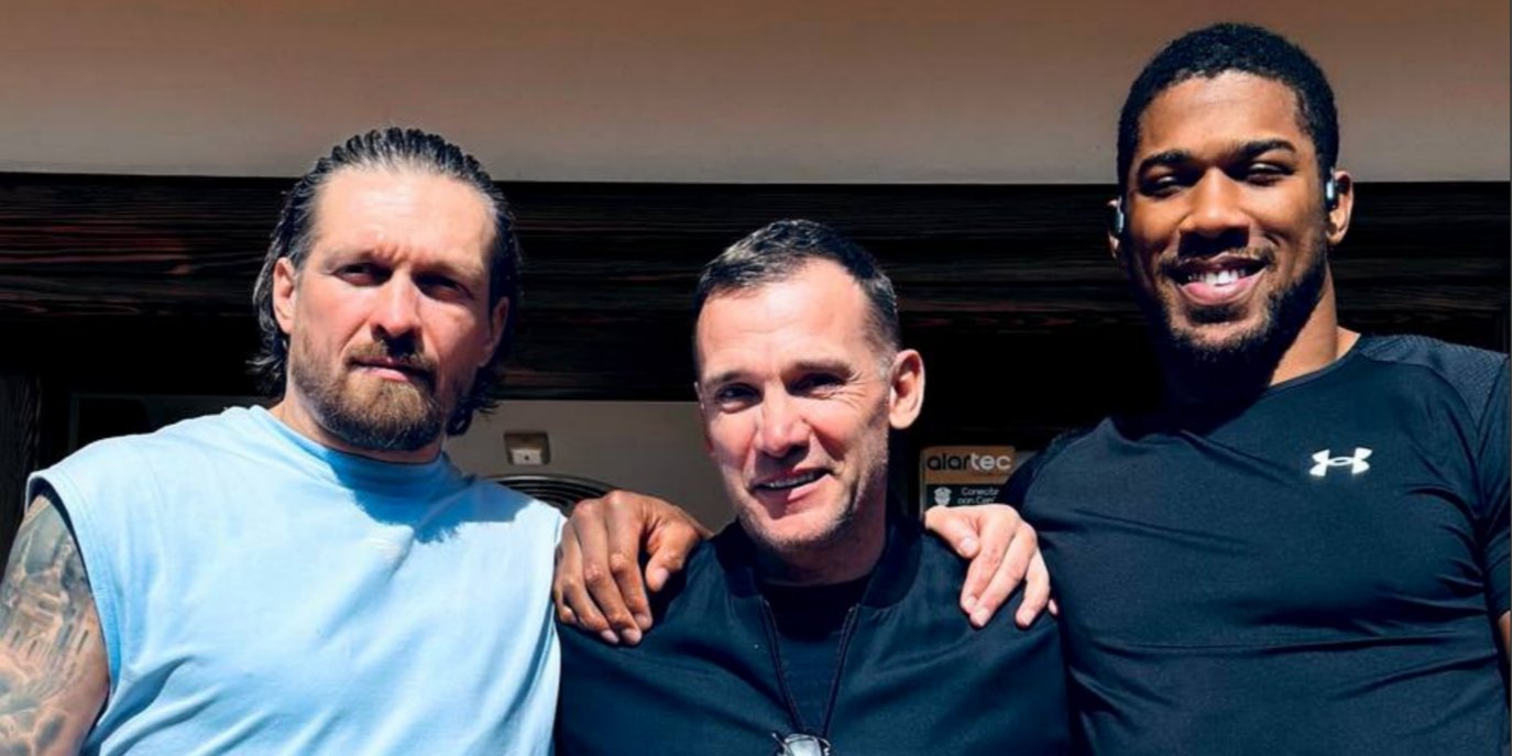 «Сыграть вместе на футбольном поле». Усик и Джошуа встретились с Шевченко — фото