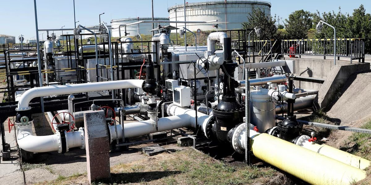 The EU does not understand Kyiv's position on the inspection of the Druzhba oil pipeline (Photo: REUTERS/Bernadett Szabo)