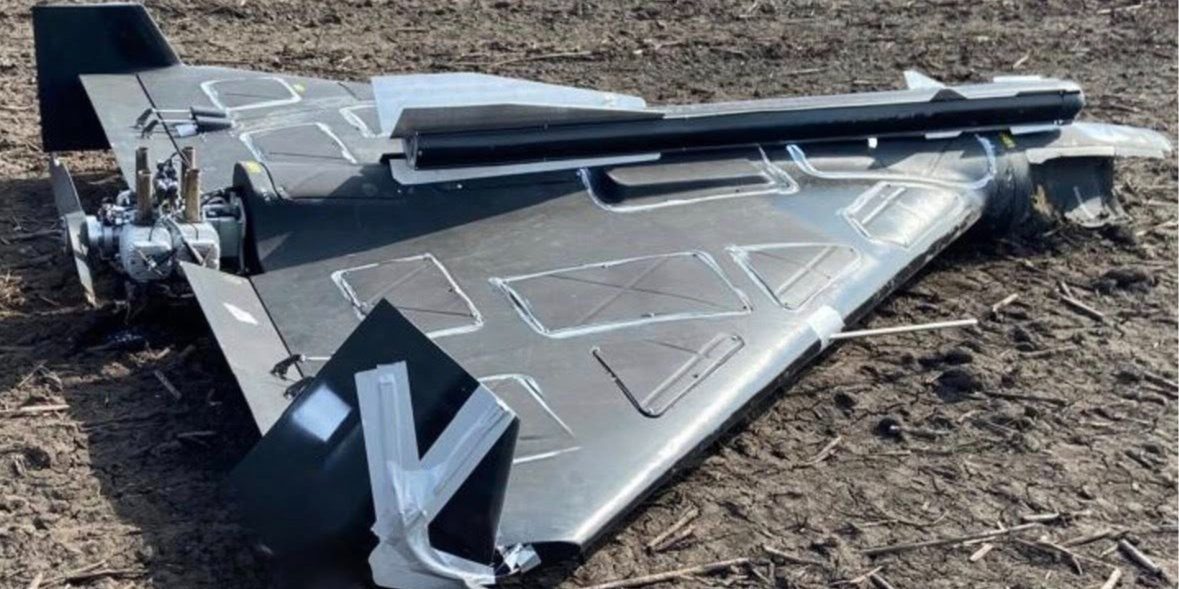 A Shahed drone carrying a mock-up of an R60 missile (Photo: Serhii Flash / Facebook)