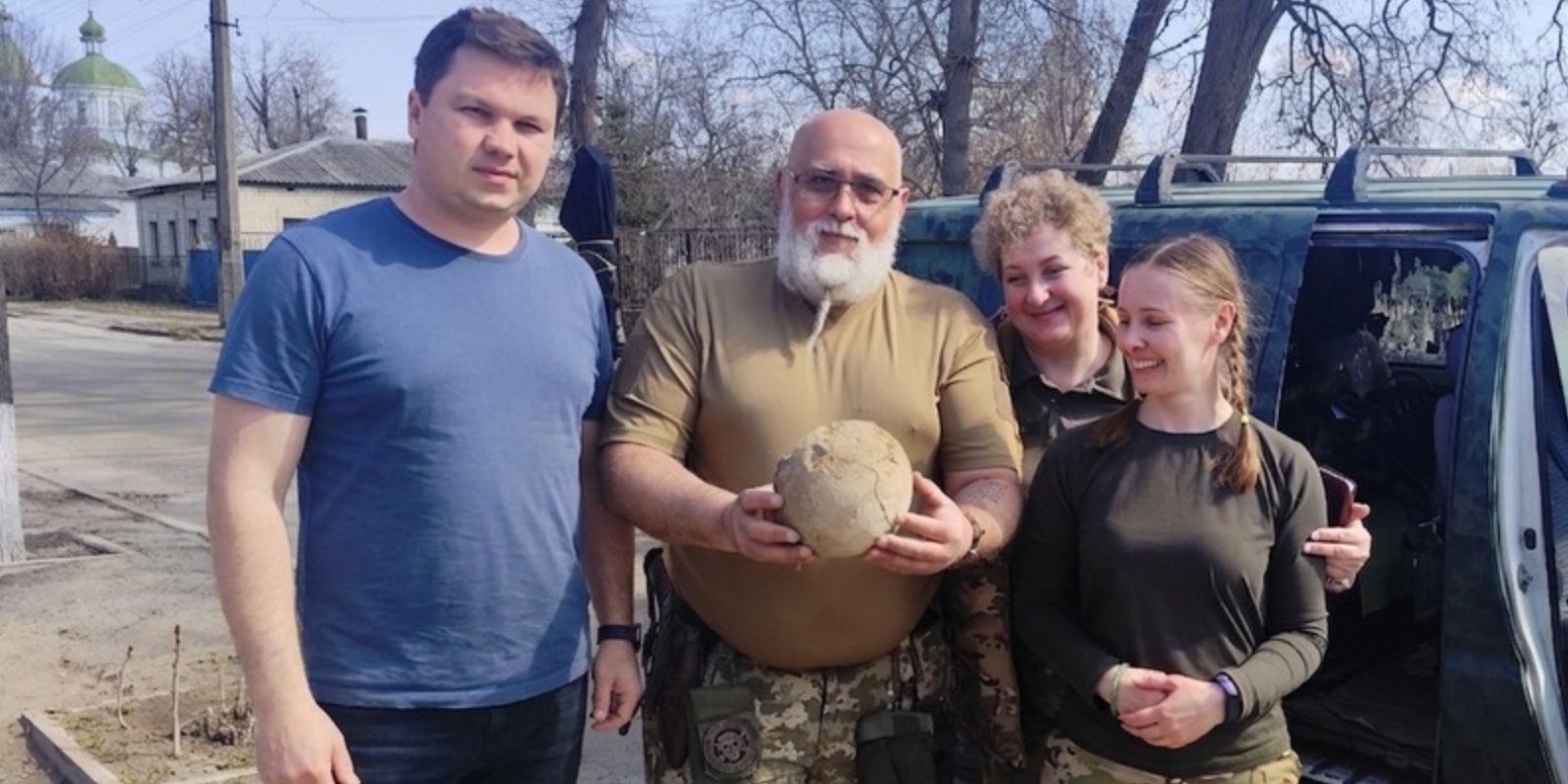 У переяславі знайшли кістку мамонта, якій 25 тисяч років (Фото: Facebook Заповідник Переяслав)
