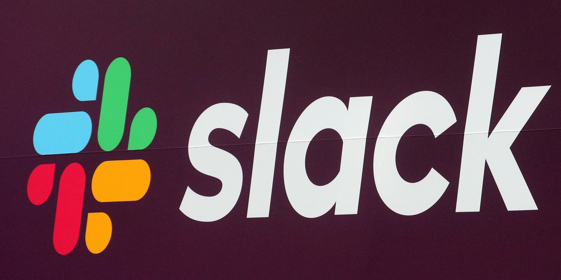 Корпоративний месенджер Slack (Фото: BRENDAN MCDERMID/REUTERS)
