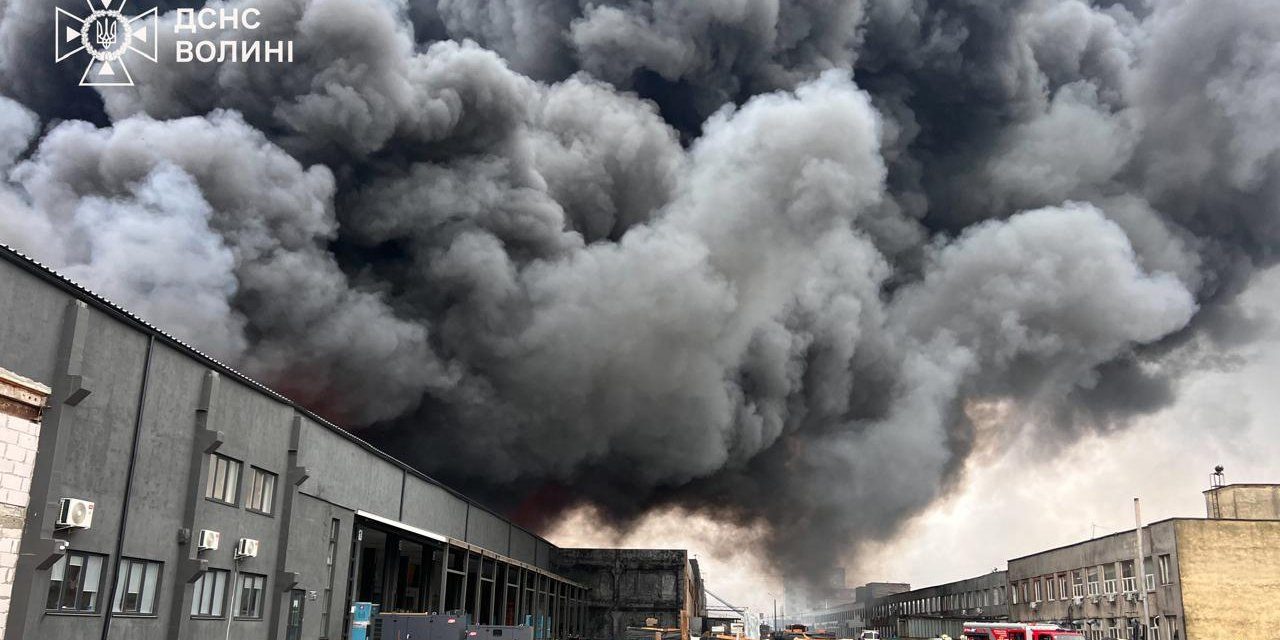 The consequences of the attack on Lutsk on April 1 (Photo: State Emergency Service of Volyn)