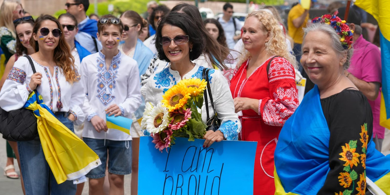 The Kyiv International Institute of Sociology (KIIS) asked Ukrainians if they feel happy (Photo: Unsplash Olek Buzunov)