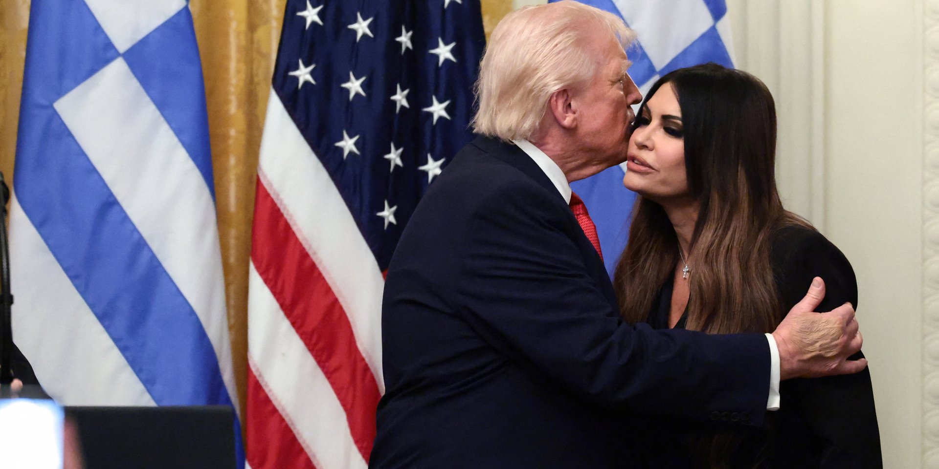 Дональд Трамп и Кимберли Гилфойл во время празднования Дня независимости Греции в Вашингтоне (Фото: REUTERS/Эвелин Хокштейн)