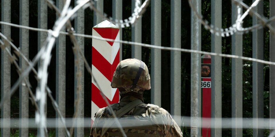 Польские пограничники задержали двух украинцев за незаконный перевоз 12 россиян через границу