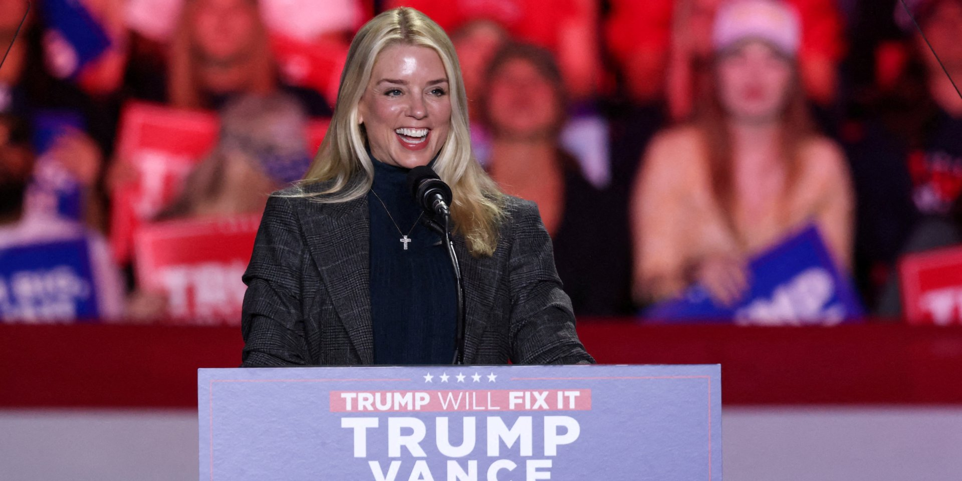 Pam Bondi (Photo: REUTERS/Sam Wolfe/File Photo)