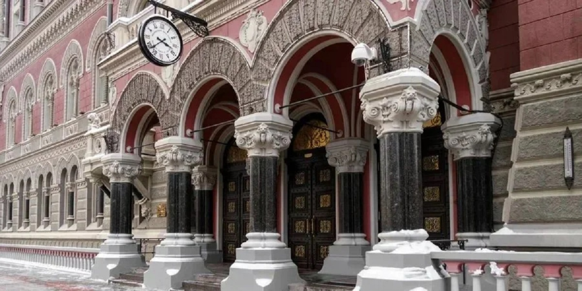 Упростили жизнь бизнесу. В Украине начинают действовать новые правила открытого банкинга